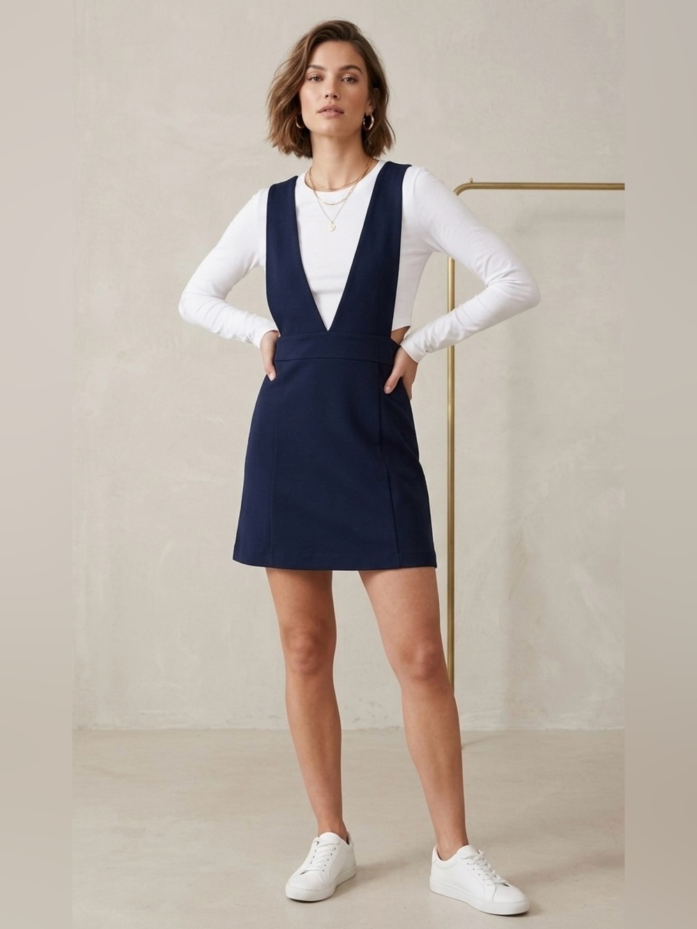 NWT ROEM Deep V Navy Blue Mini Jumper Dress - size medium